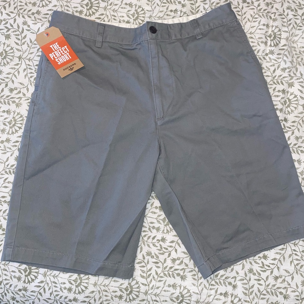 Dockers Men's Flat‎ Front Shorts in Gray